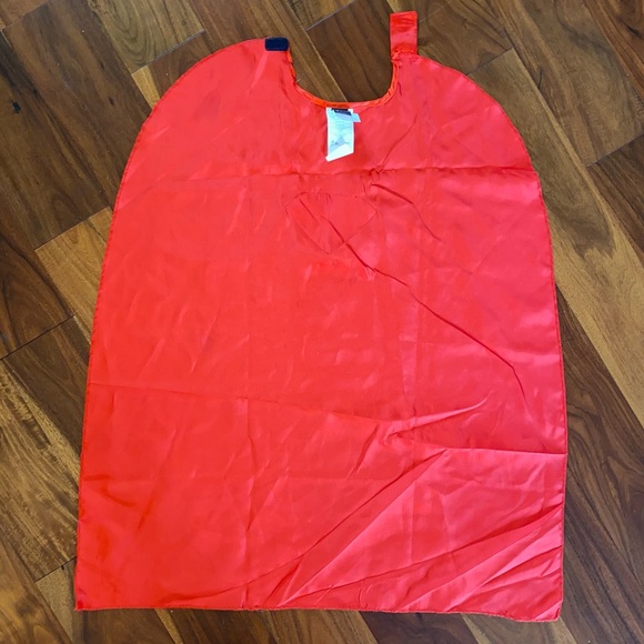 GUC Superman, Man of Steel Logo Red Satin Cape with Velcro Closure - Picture 8 of 14